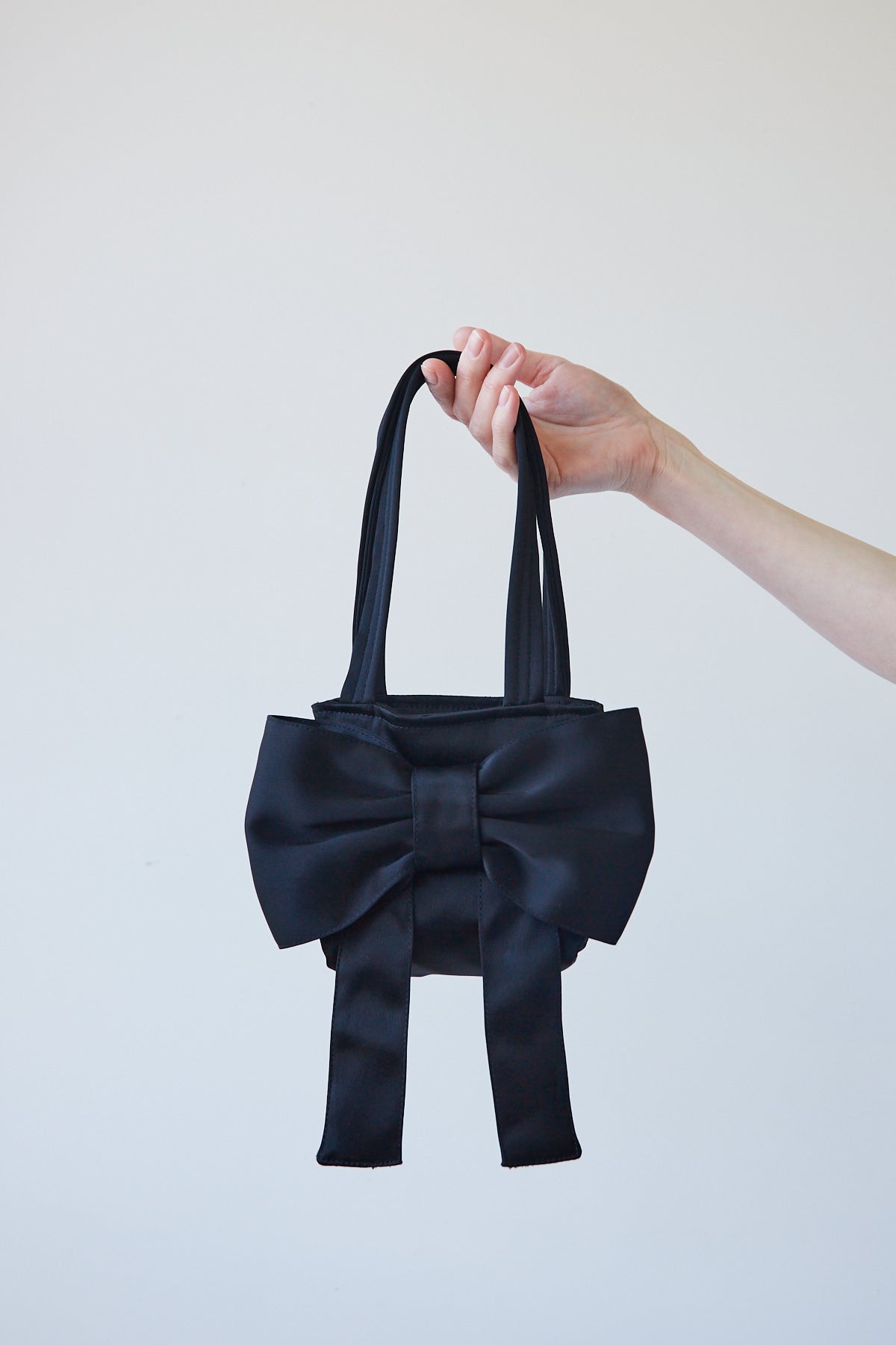 Caitlin Snell + twenty-seven names | Bow Bag