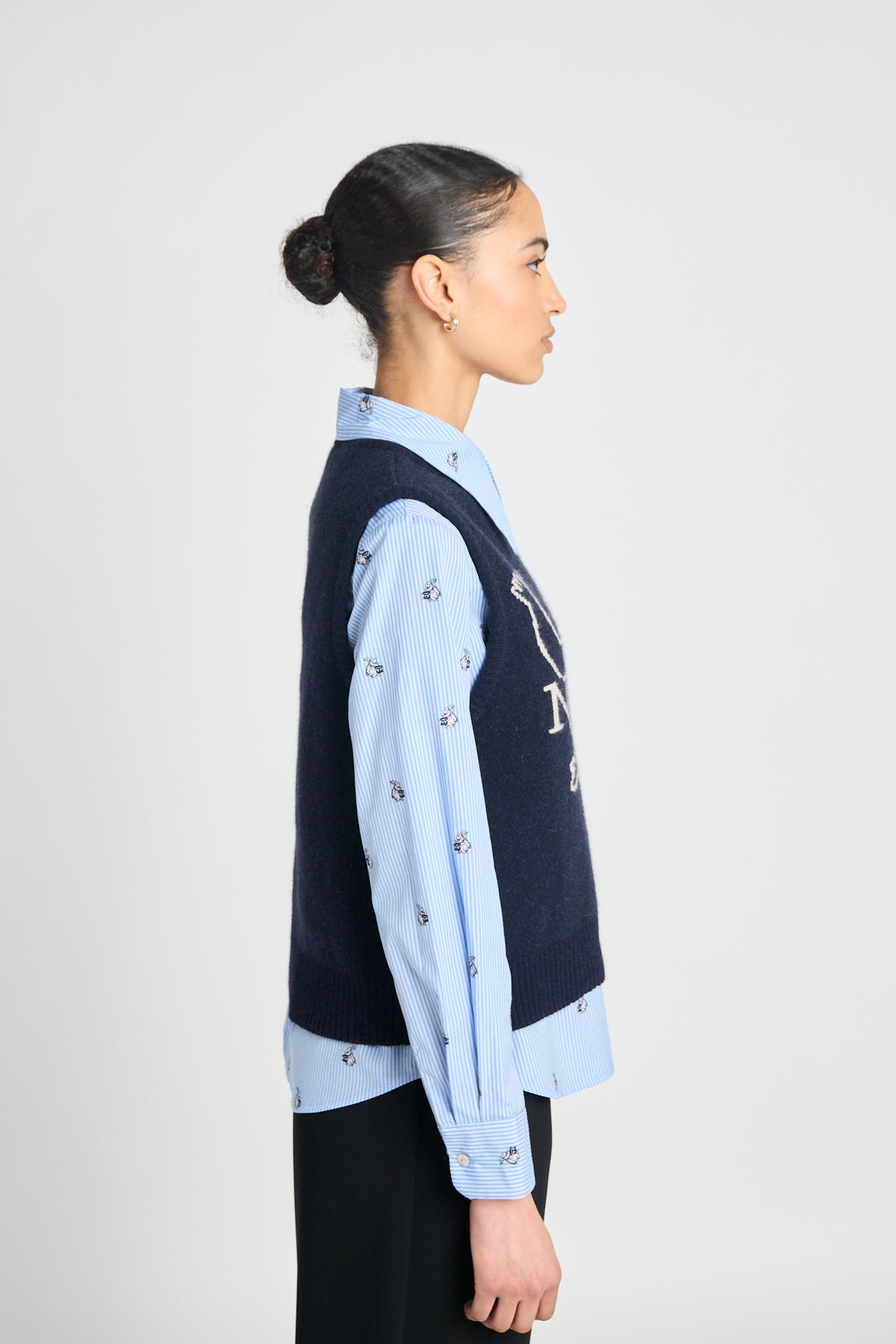 Deep kick vest