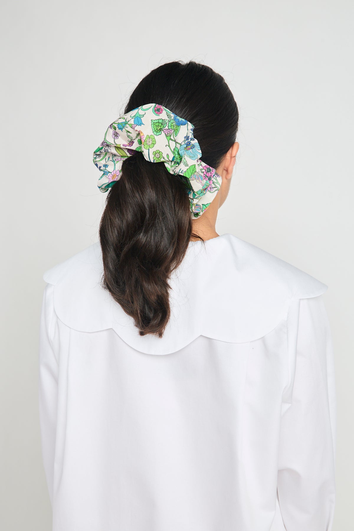 Oversized scrunchie - Cream floral