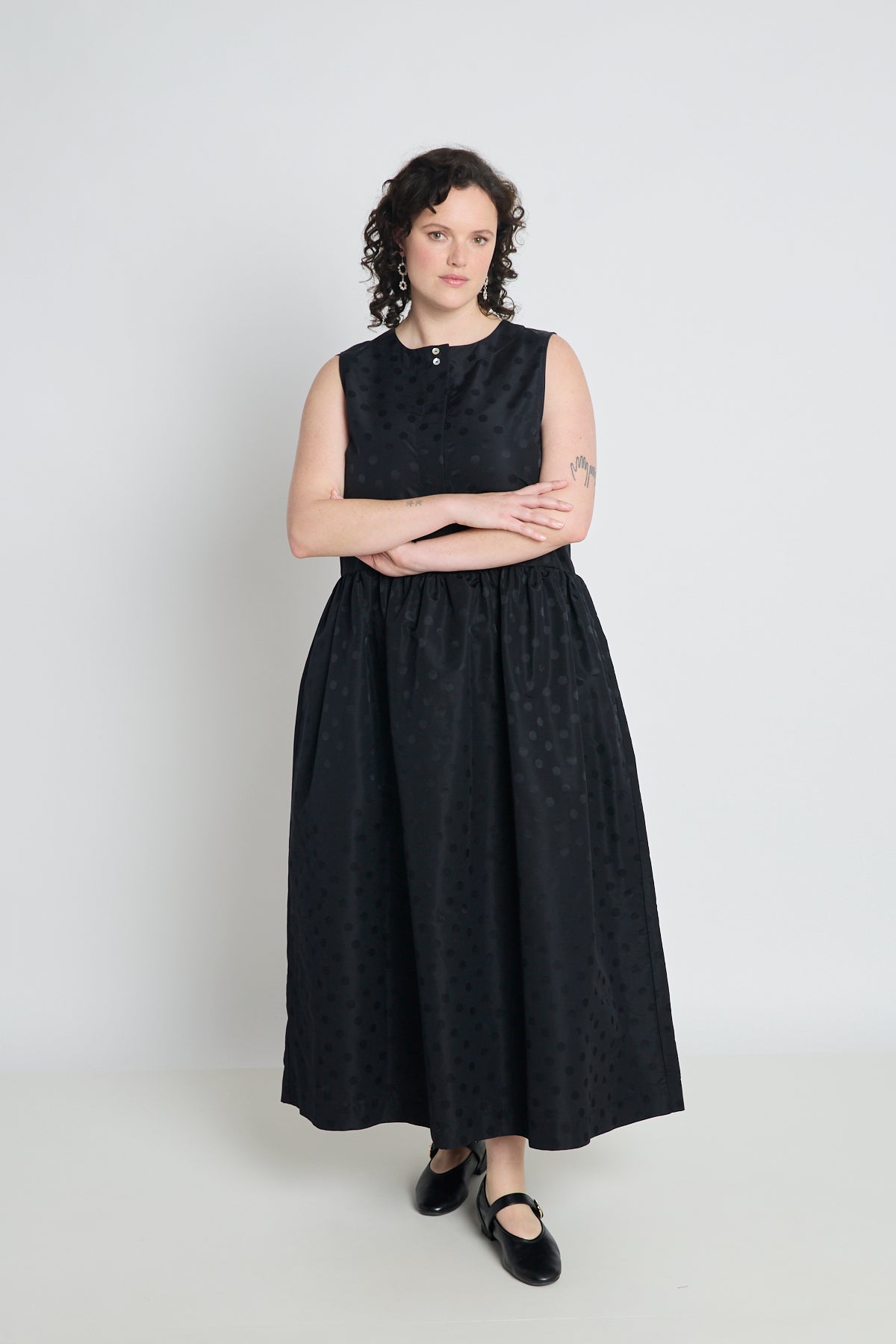 Objective dress