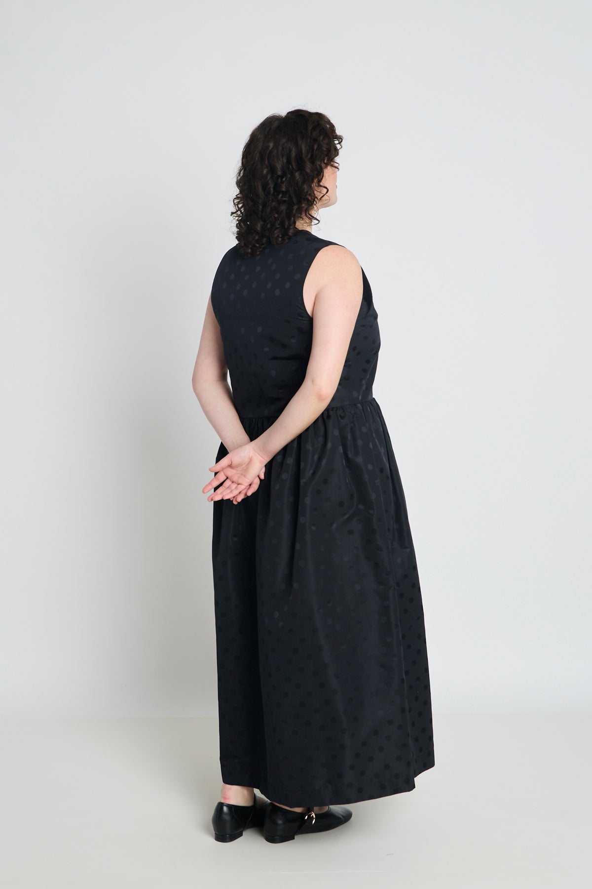 Objective dress