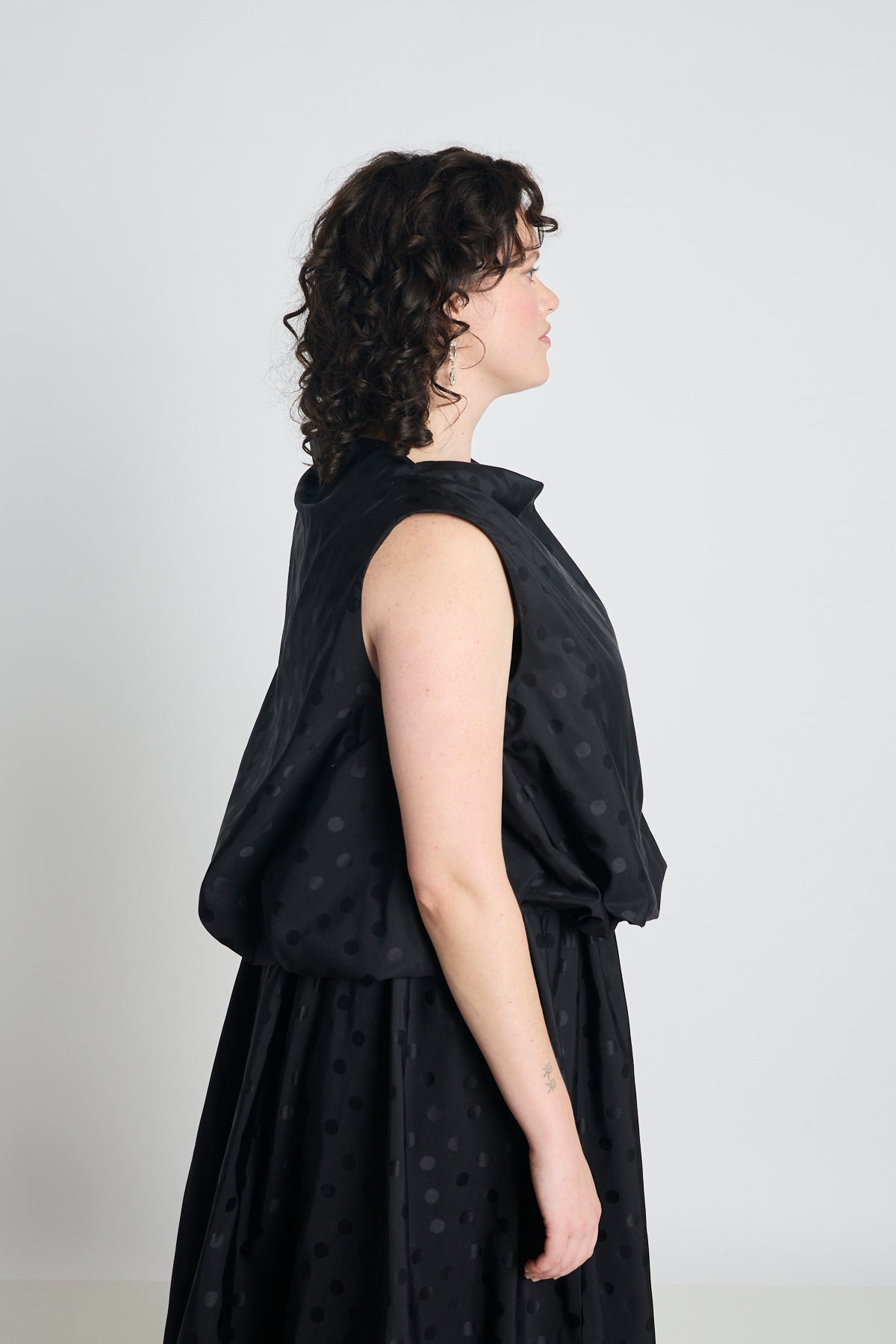 Self portrait top