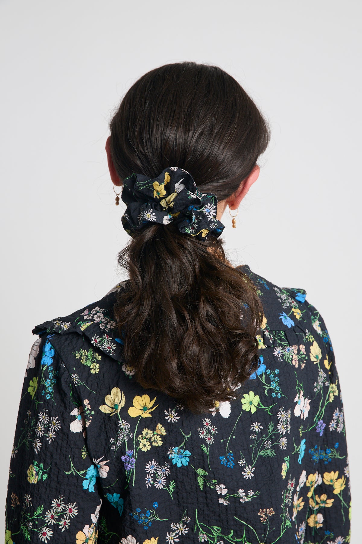 Mini scrunchie - Black floral